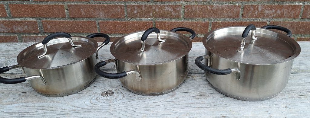 kampeer pannenset (3 pannen), Ophalen, Zo goed als nieuw
