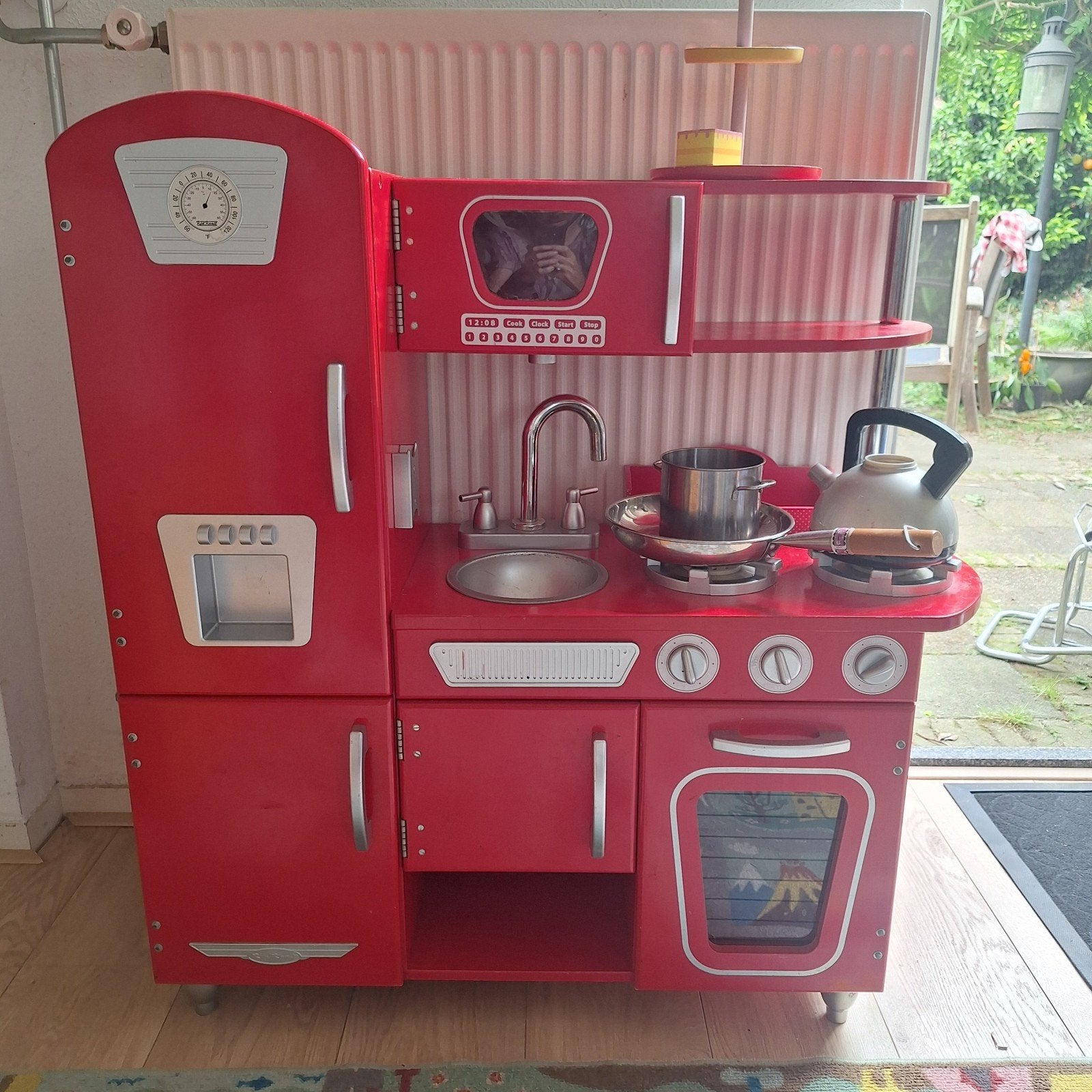 Complete kinderkeuken met accessoires en kinderboeken, Ophalen of Verzenden, Zo goed als nieuw, Meubelstuk of Keukentje