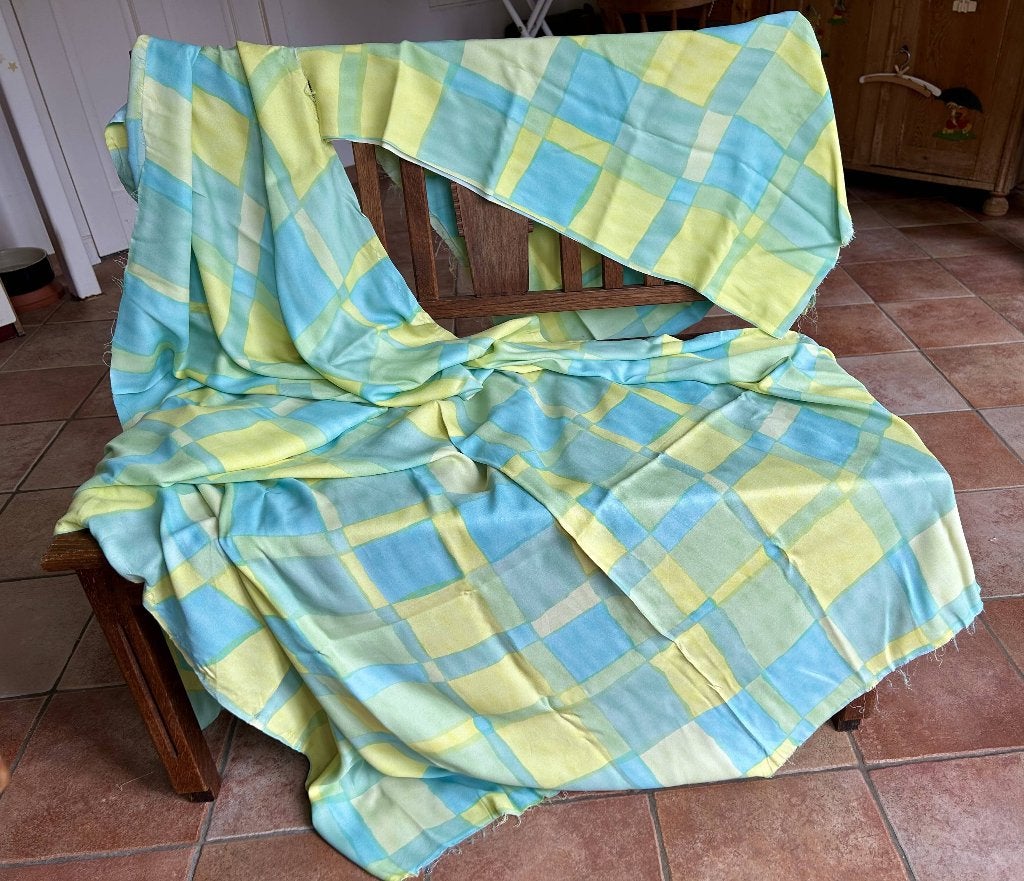 Lap stof, geel blauw geruit, Overige kleuren, 120 cm of meer, Ophalen of Verzenden, Katoen