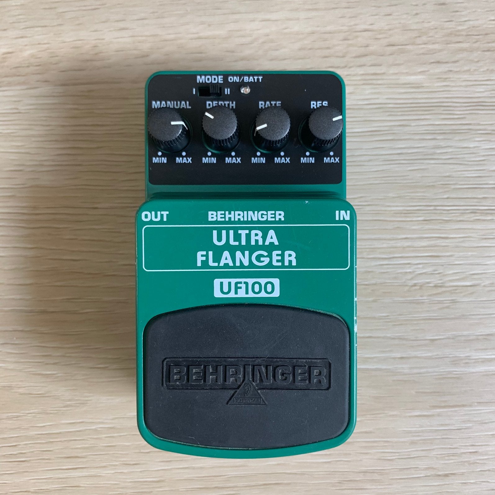 Behringer Ultra Flanger UF100 – Gitaar effectpedaal, Ophalen of Verzenden, Gebruikt
