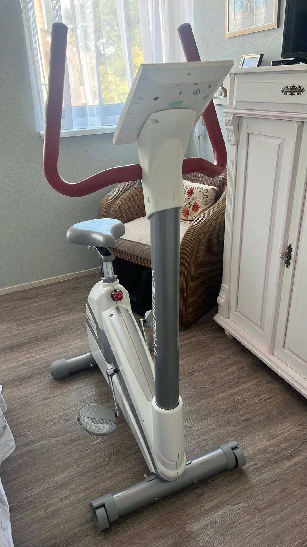 Hometrainer, Sport en Fitness, Ophalen, Zo goed als nieuw, Hometrainer