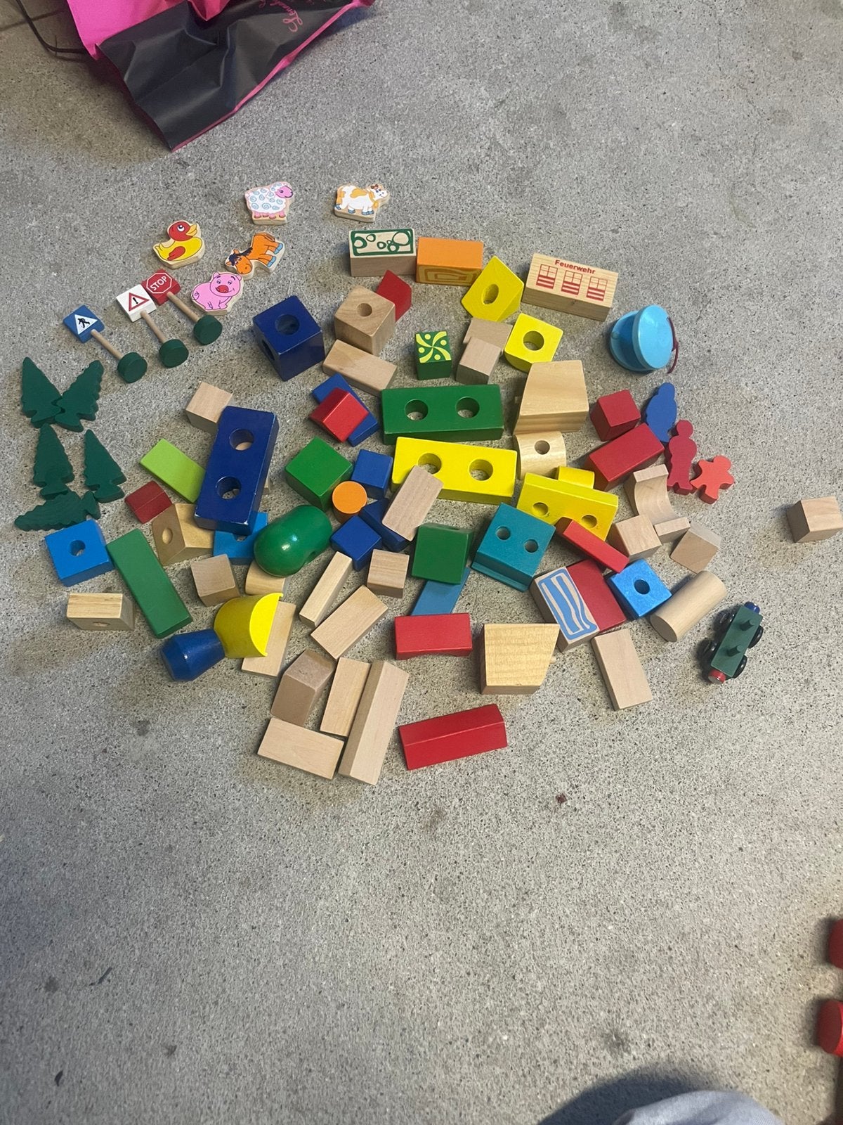 Trein en puzzel en kinder zwaard, Ophalen, Zo goed als nieuw