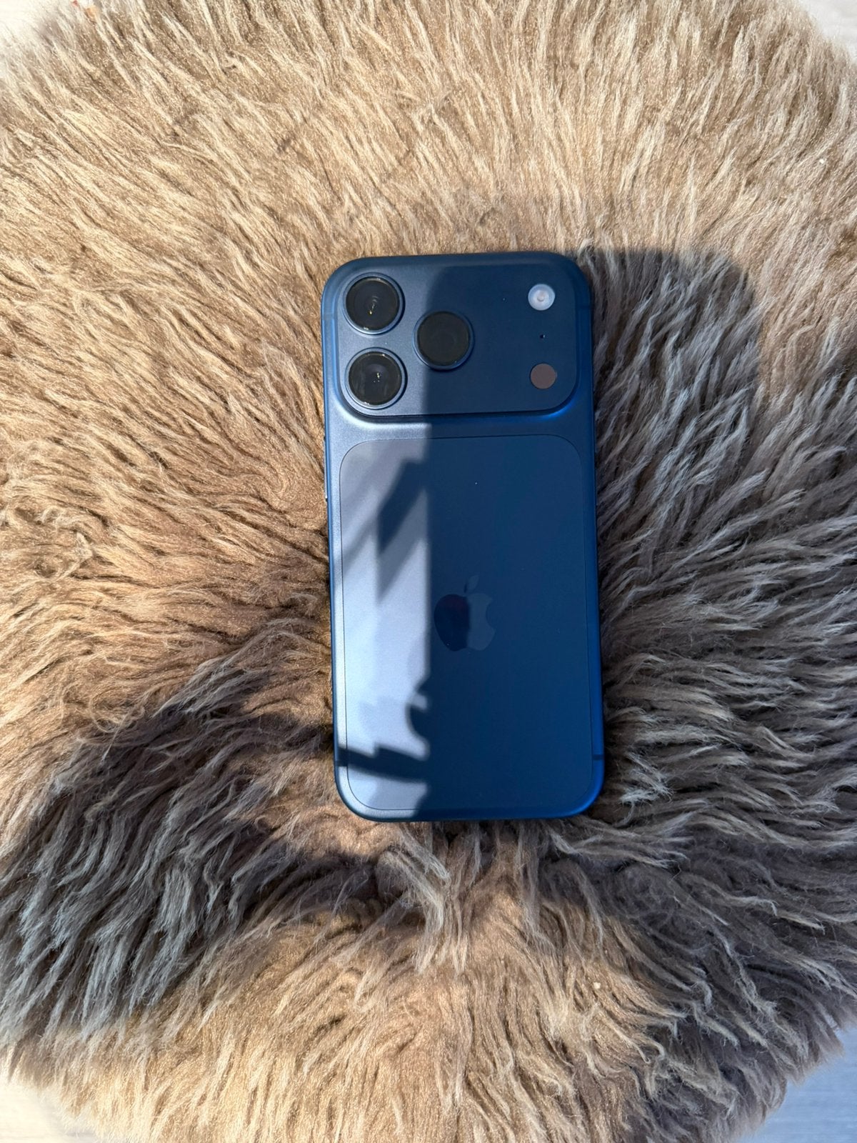 iPhone 17 pro 256 gb deep blue factuur + Garantie, Telecommunicatie, Mobiele telefoons | Apple iPhone, 256 GB, Apple, Apple, Blauw