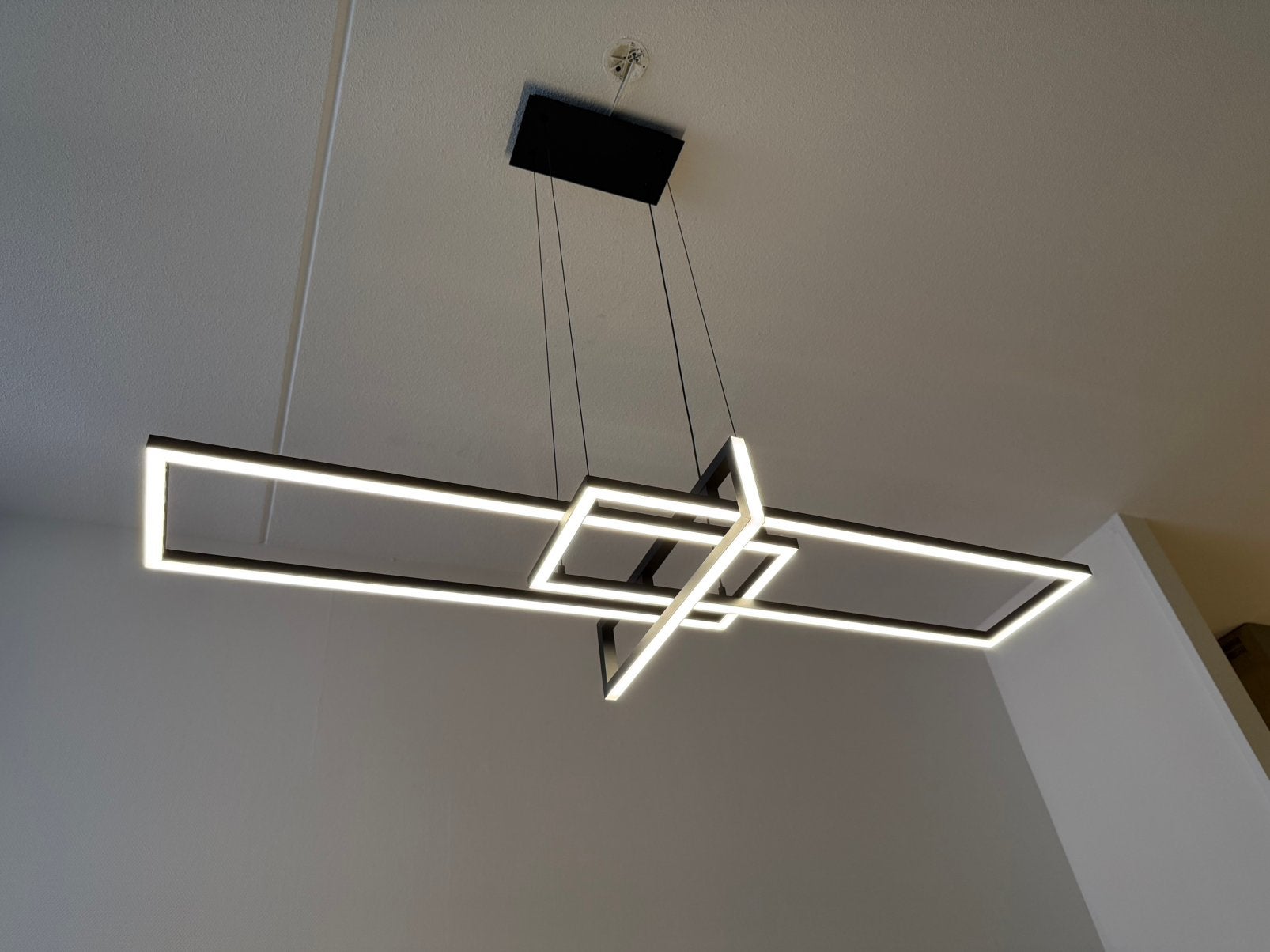 LED hanglamp Salinas, 3.000 K, mat zwart, Ophalen, Dimbaar, Zo goed als nieuw, Metaal