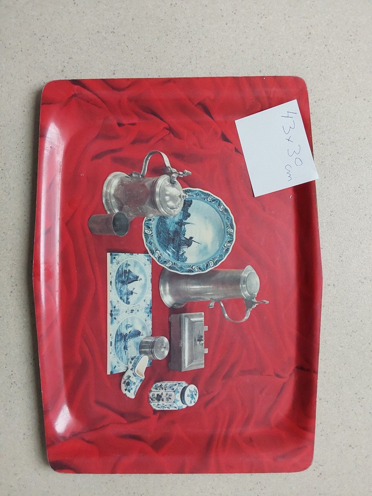 Vintage dienblad met Delfts blauw en tinnen decoratie, Kunststof, Gebruikt, Ophalen of Verzenden, Dienblad