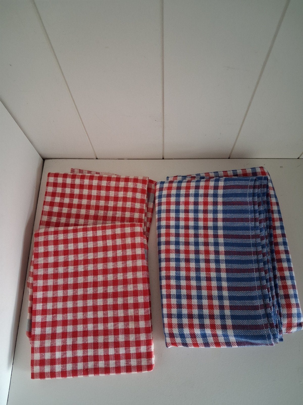 Vintage ongebruikte theedoeken rood & blauw geruit, Huis en Inrichting, Overige typen, Ophalen of Verzenden, Nieuw, Meerkleurig