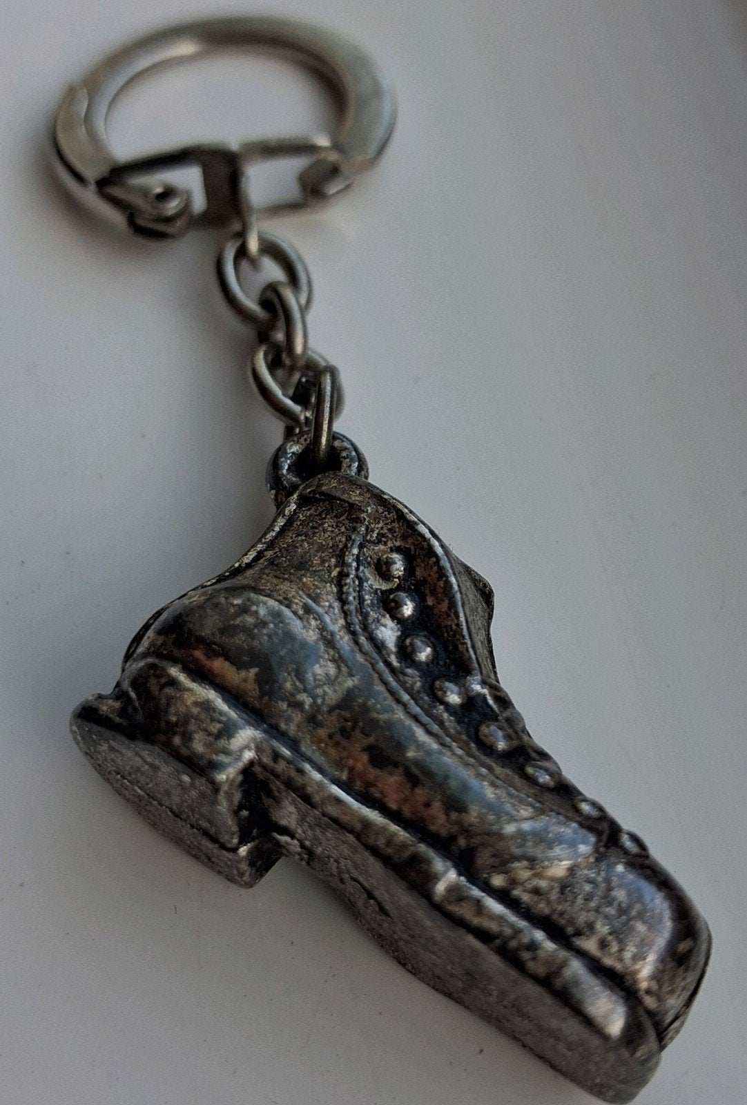 Vintage jaren '60 schoen sleutelhanger, Ophalen of Verzenden, Gebruikt
