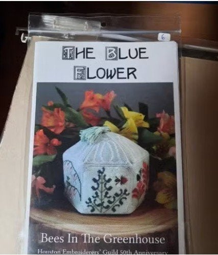 Origineel patroon The Blue Flower  - Bees In The Greenhouse, Ophalen of Verzenden, Zo goed als nieuw, Handborduren, Patroon