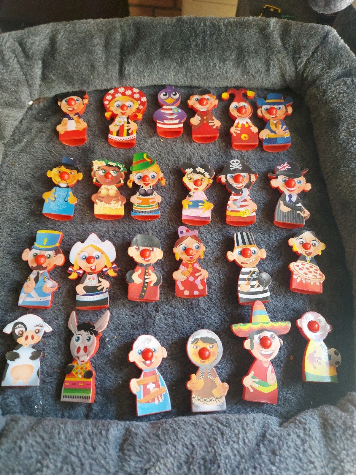 Efteling Carnaval Festival Poppetjes - Complete Set, Verzamelen, Efteling, Zo goed als nieuw, Beeldje of Poppetje, Ophalen of Verzenden