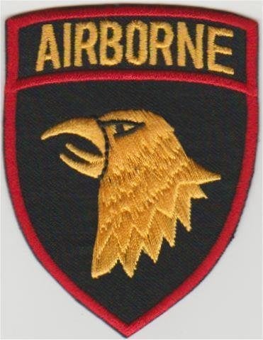 Airborne patch embleem #1, Verzamelen, Verzenden, Nieuw, Shirt