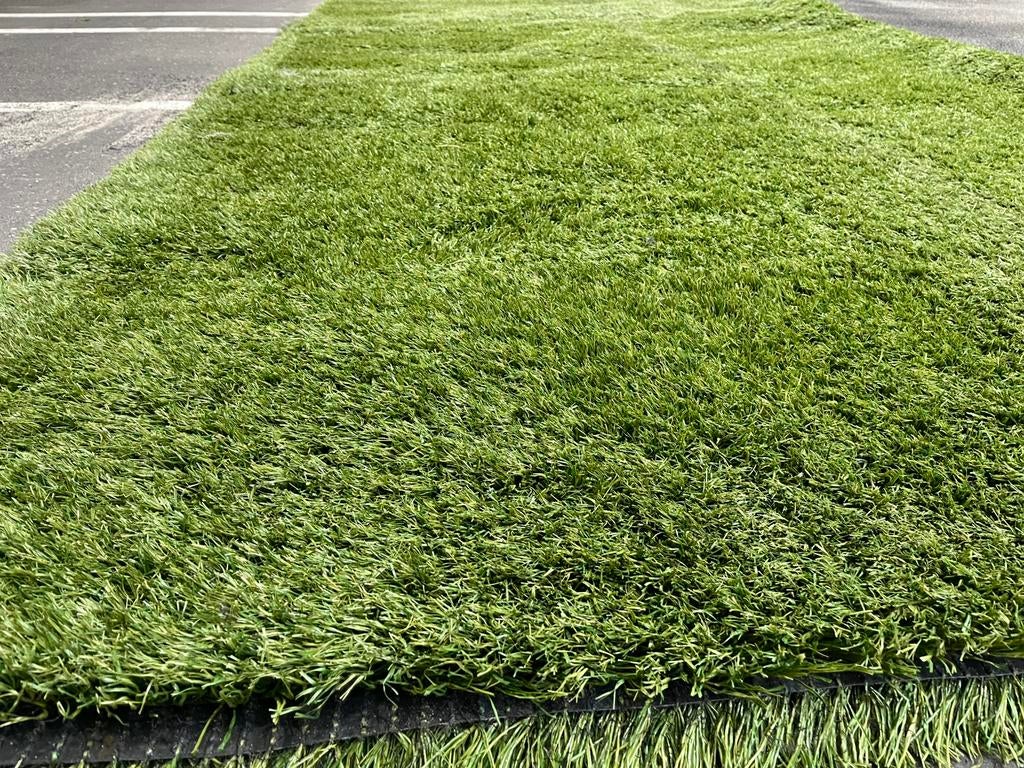 100m2 Kunstgras. Nog als nieuw! (4m x 25m) €800,-, Tuin en Terras, Gras en Kunstgras, Kunstgras, Ophalen of Verzenden, Zo goed als nieuw