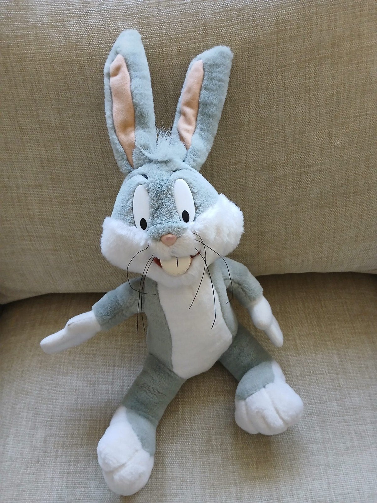 Warner Bros Bugs Bunny Looney Tunes Knuffel., Gebruikt, Grijs, Konijn, Ophalen of Verzenden