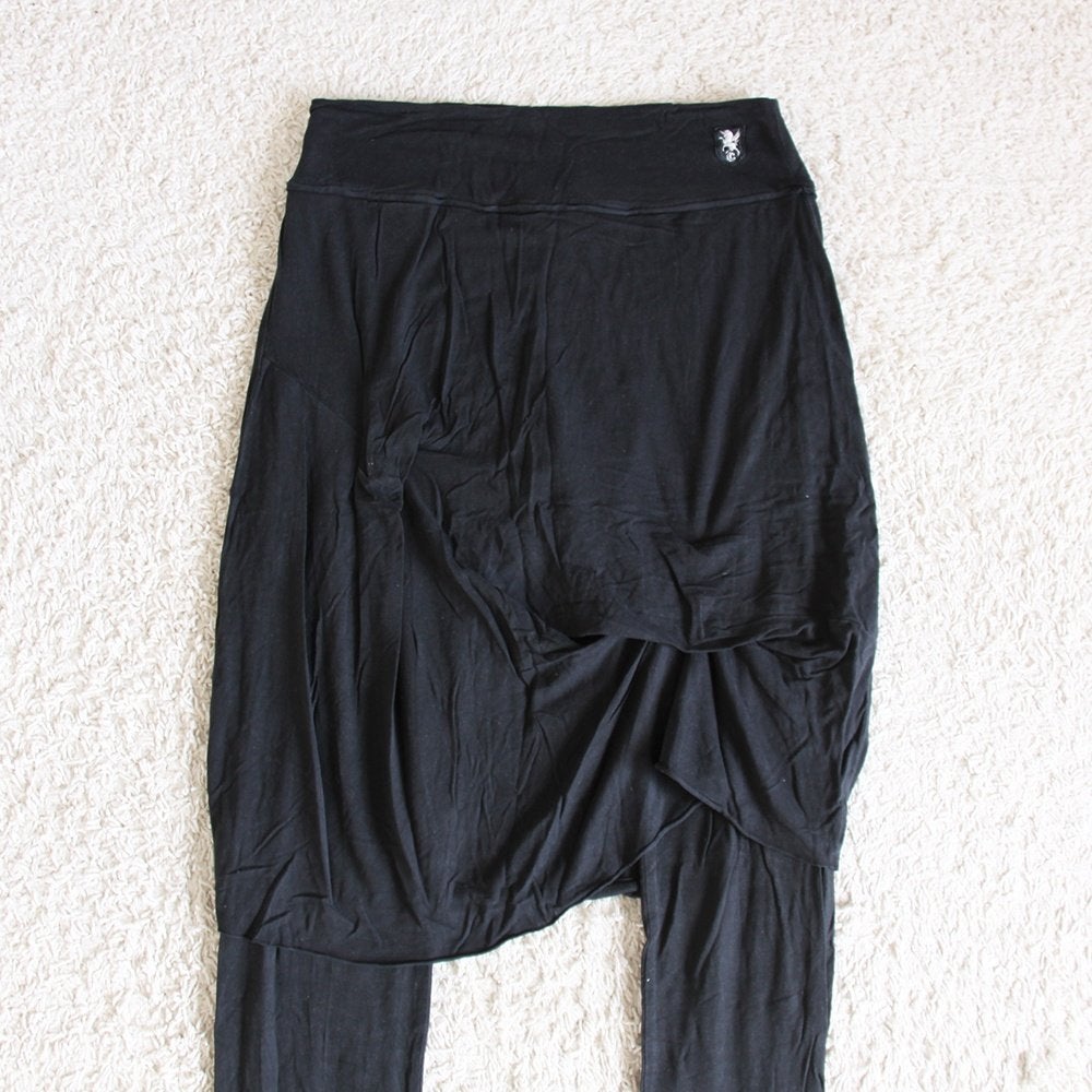 Zwarte Royal Dye / European Culture Broek - 80 (L) € 20,-, Zwart, Maat 42/44 (L), European Culture, Nieuw