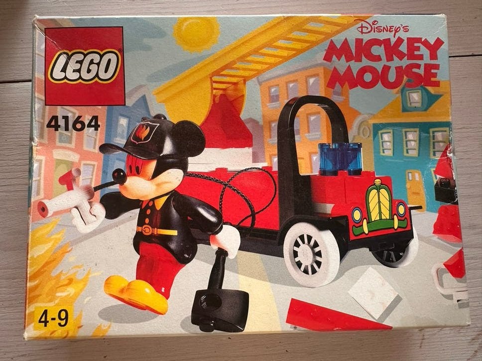 Lego Disney Mickey Mouse Brandweerwagen 4164, Ophalen of Verzenden, Mickey Mouse, Zo goed als nieuw, Beeldje of Figuurtje