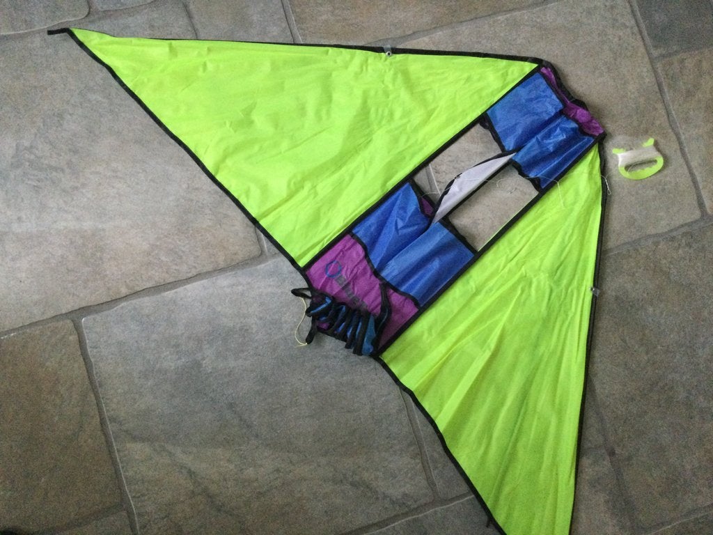Z.G.A.N 2 vliegers in handige hoes, leuk voor op vakantie ️, Sport en Fitness, Vliegeren, Ophalen, Zo goed als nieuw, Eenlijns