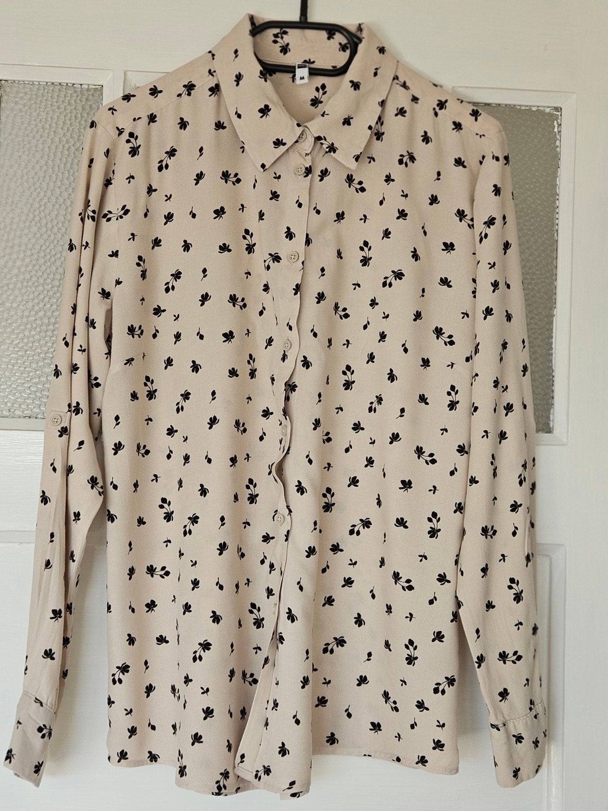 Hema blouse met bloemenprint - Maat M, Maat 38/40 (M), Beige, Ophalen of Verzenden, Zo goed als nieuw