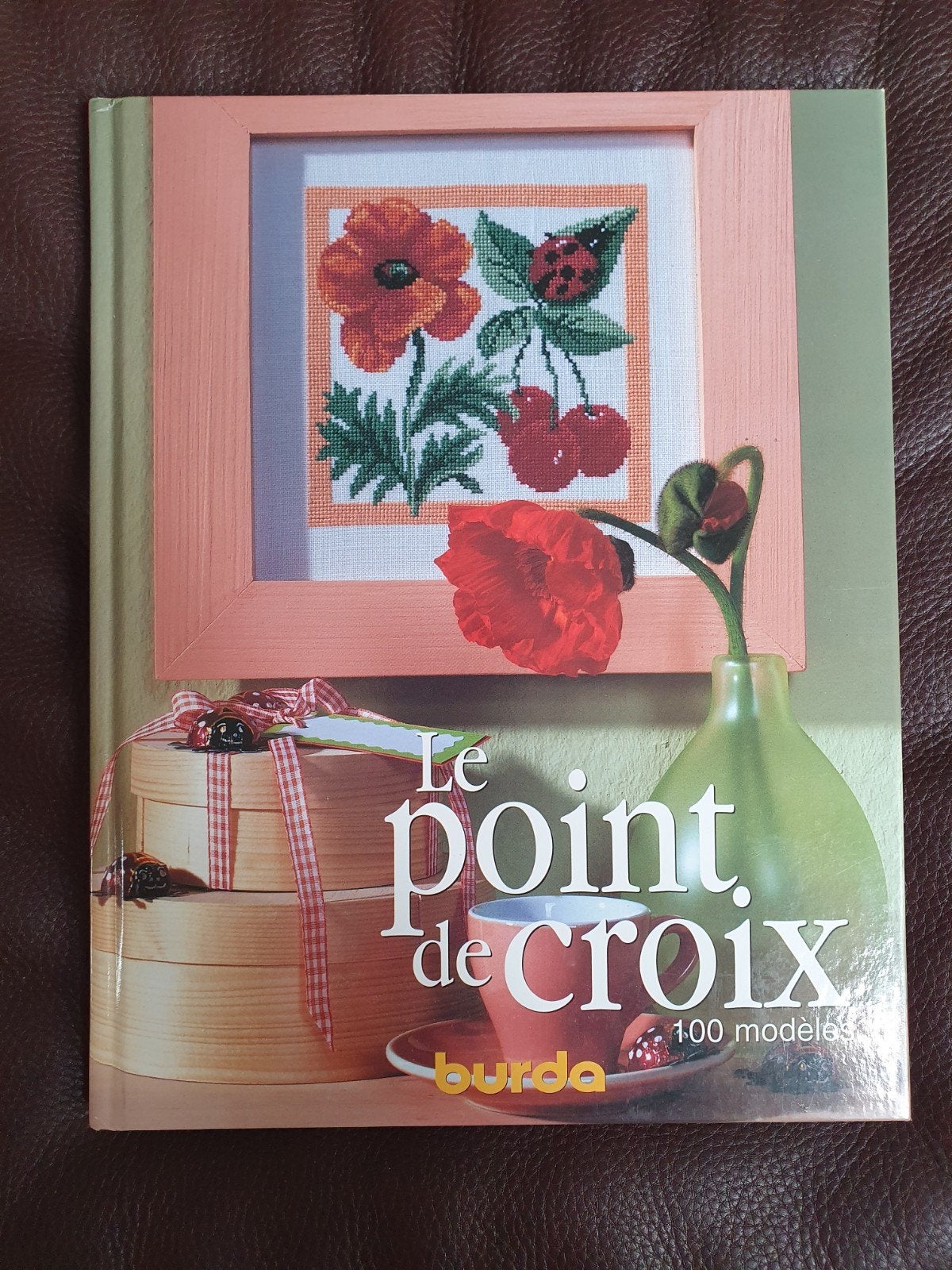 burda le point de croix borduurboek 2005, Boeken, Verzenden, Borduren en Naaien