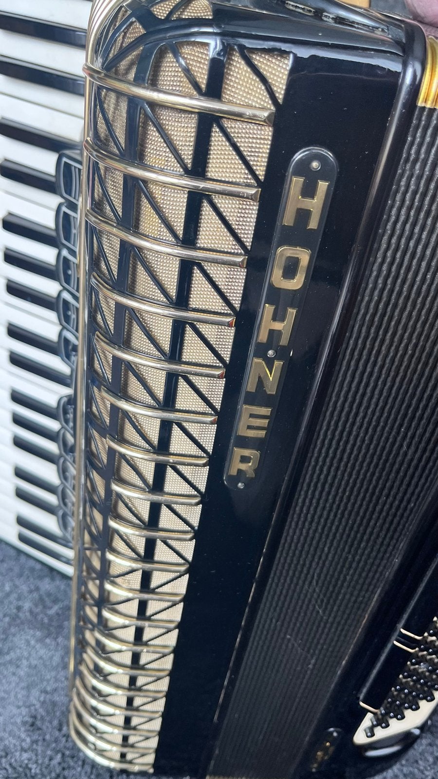 Hohner Atlantic IV De Luxe Accordeon met Koffer, Ophalen, Gebruikt, Toetsaccordeon, Met koffer