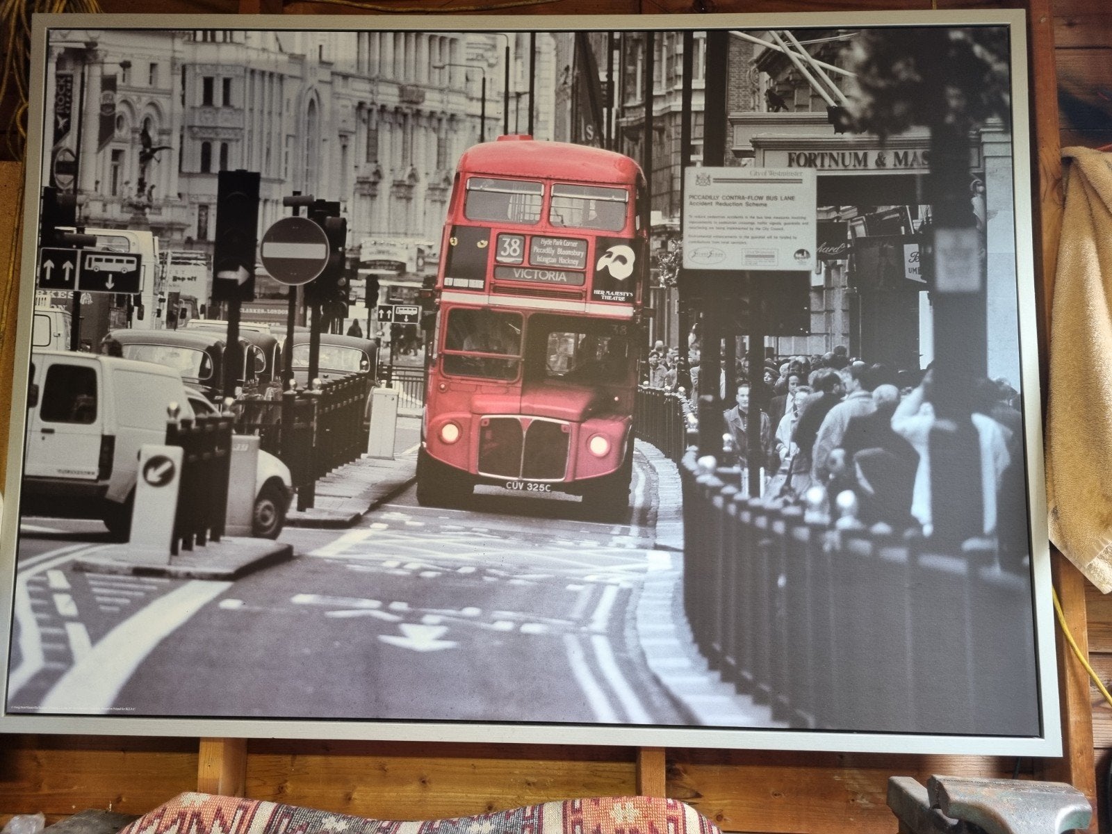 Gratis poster: Iconische rode bus in Londen, Ophalen, Gebruikt, Met lijst, Rechthoekig Liggend