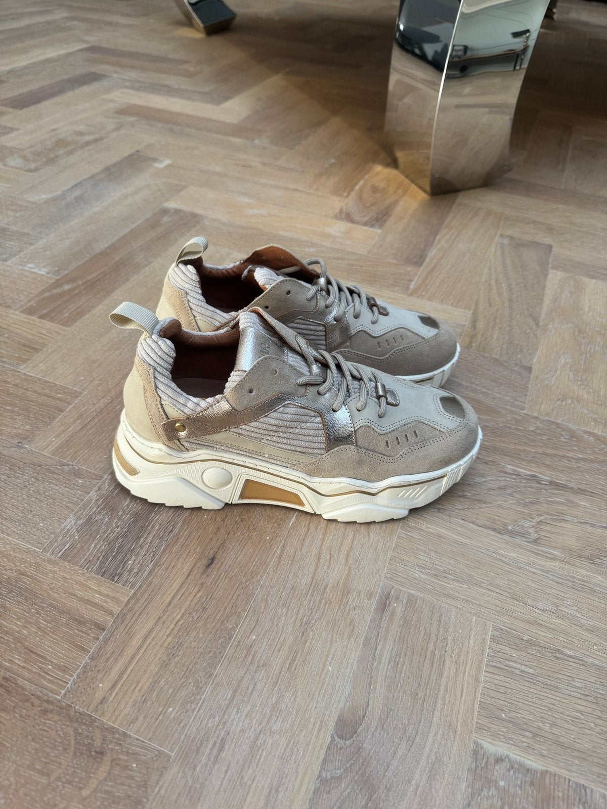 DWRS sneakers beige 39, Ophalen, Nieuw, Beige, Sneakers of Gympen