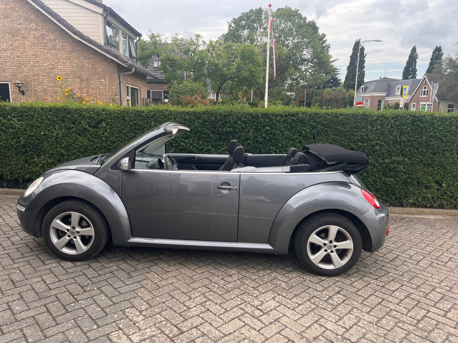 Volkswagen Beetle (Kever) 1.4 Cabriolet 55KW 2006 Grijs, Voorwielaandrijving, 74 pk, Beetle (Kever), 4 cilinders