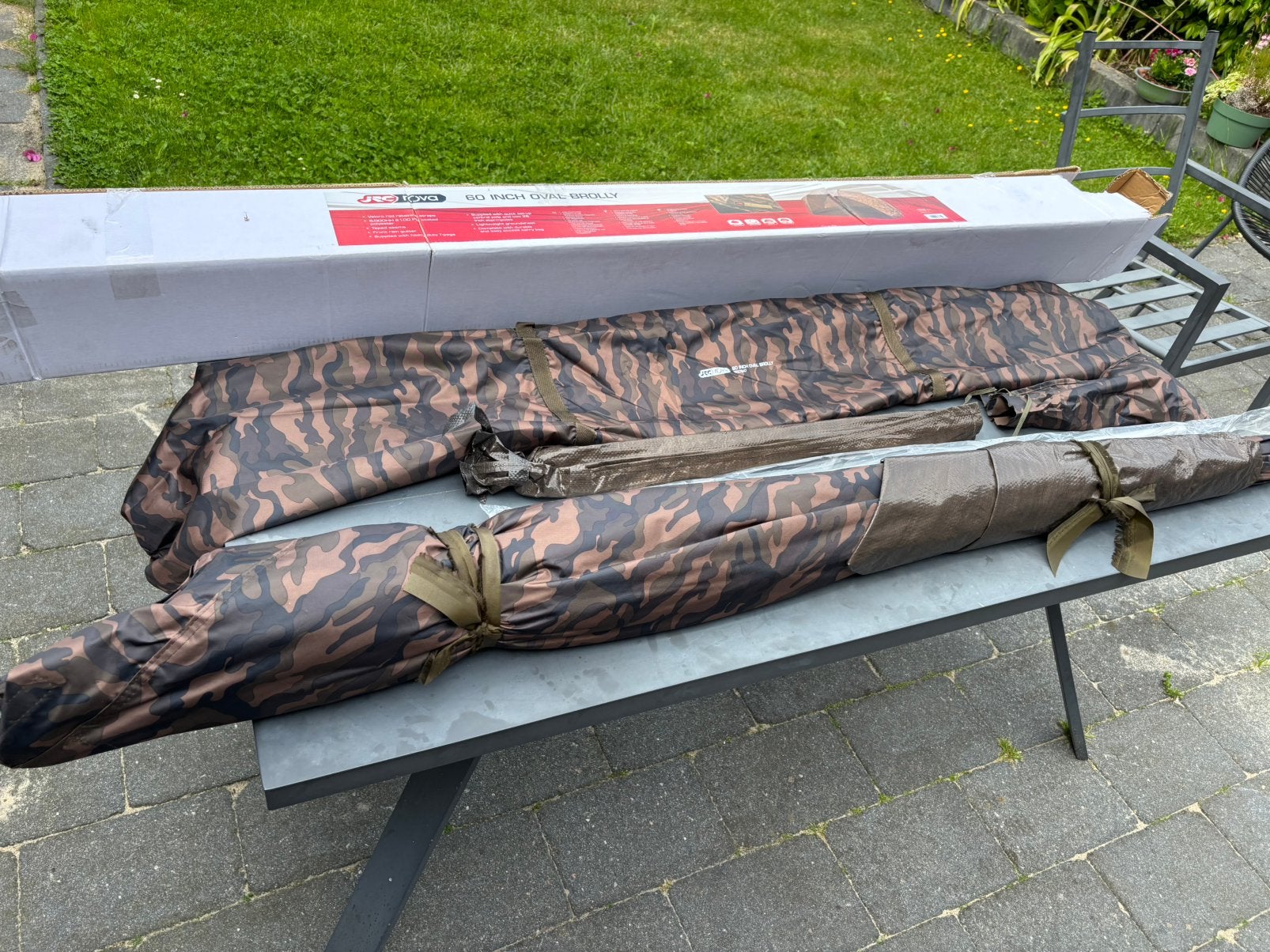 Nieuwe jrc rova 60 inch oval brolly camouflage, Ophalen of Verzenden, Nieuw, Overige typen