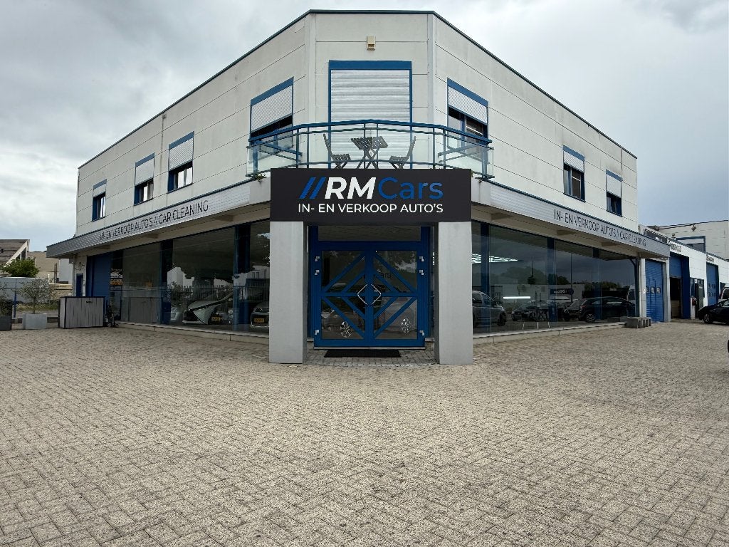 TE HUUR SHOWROOM / LUXE BEDRIJFSRUIMTE / PAND / LOODS, 325 m², Huur, Bedrijfsruimte