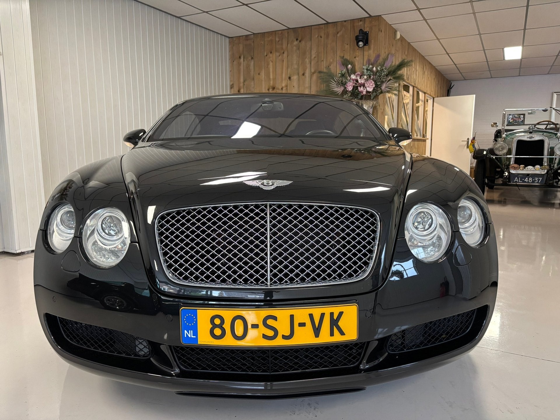 Bentley Continental GT 6.0 W12 NL AUTO, NAP INCL. BTW, ETC.., Automaat, Gebruikt, Zwart, 12 cilinders