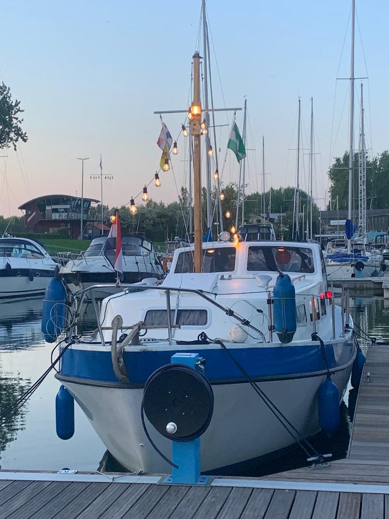 Finncruiser 35 motorjacht 10,75, Ophalen, Gebruikt