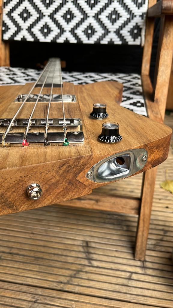 Gitaar afstellen & reparatie Rotterdam | Dusty & Rusty, Garantie, Snaarinstrumenten