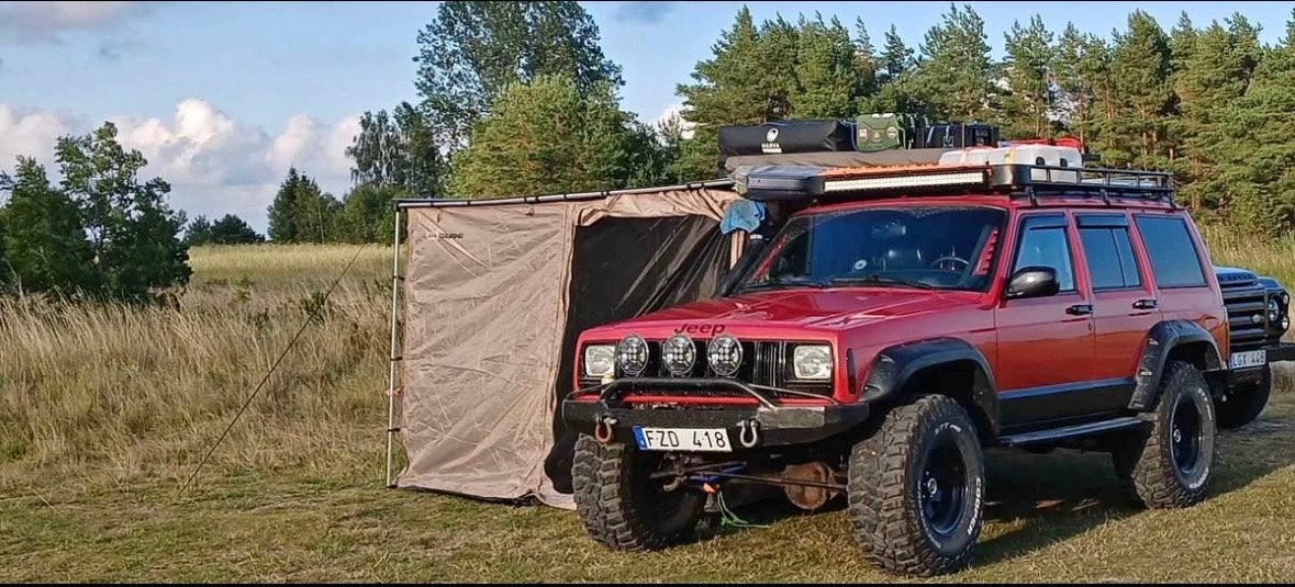 Jeep Cherokee XJ 2.5 TD Expedition Build- 100% gerestaureerd, 2500 cc, Zwart, Leder, Vierwielaandrijving