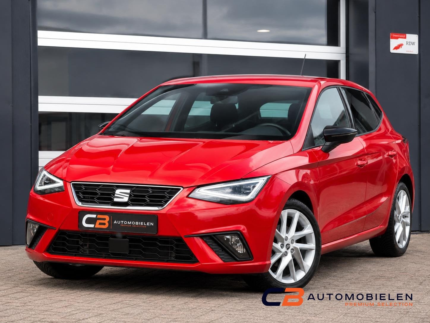 SEAT Ibiza 1.0 EcoTSI FR Anniversary | Virtual Cockpit | App, Auto's, Voorwielaandrijving, Stof, Gebruikt, 116 pk