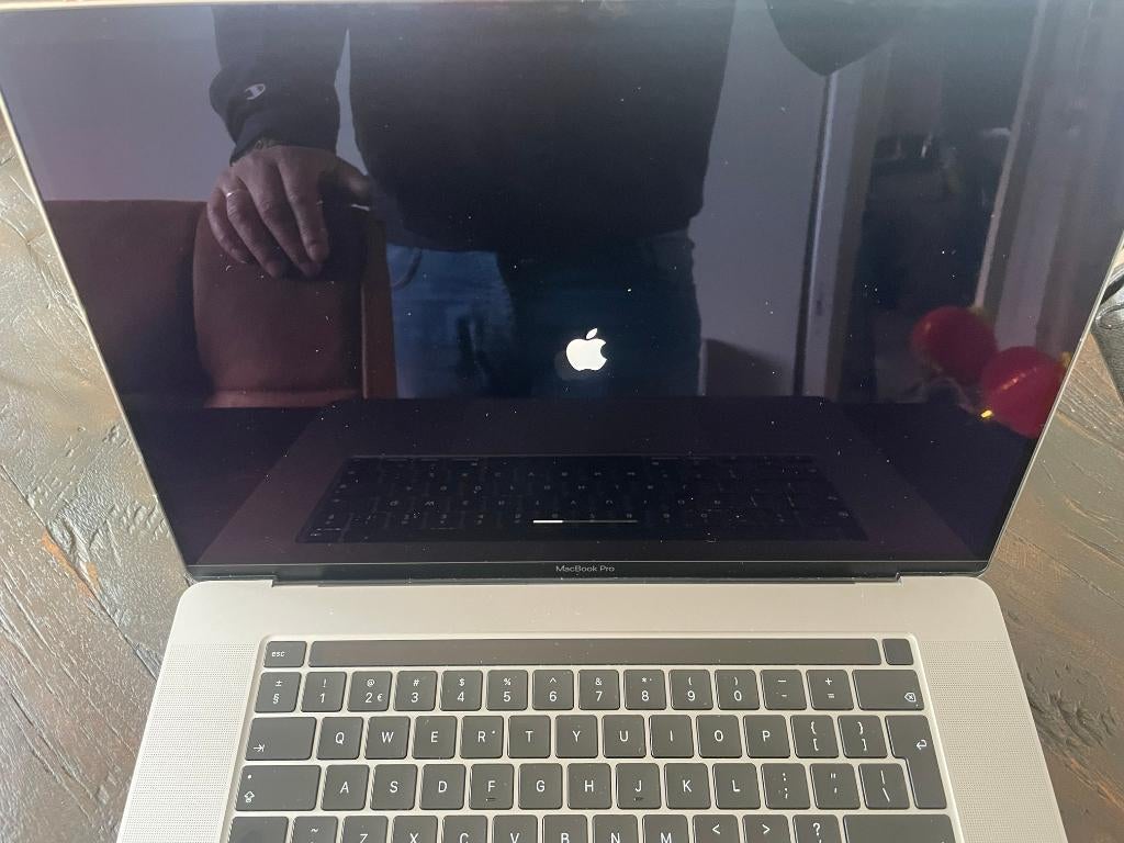 MacBook Pro 16-inch A2141 zgan kractig/snel/betrouwbaar ect., MacBook Pro, 2 tot 3 Ghz, Qwerty, 512 GB