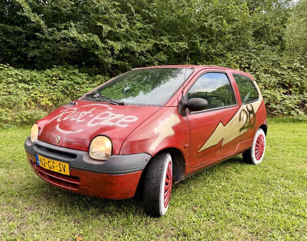 Renault Twingo 1.2 2000 Lightning McQueen, Auto's, Voorwielaandrijving, 600 kg, 58 pk, Origineel Nederlands