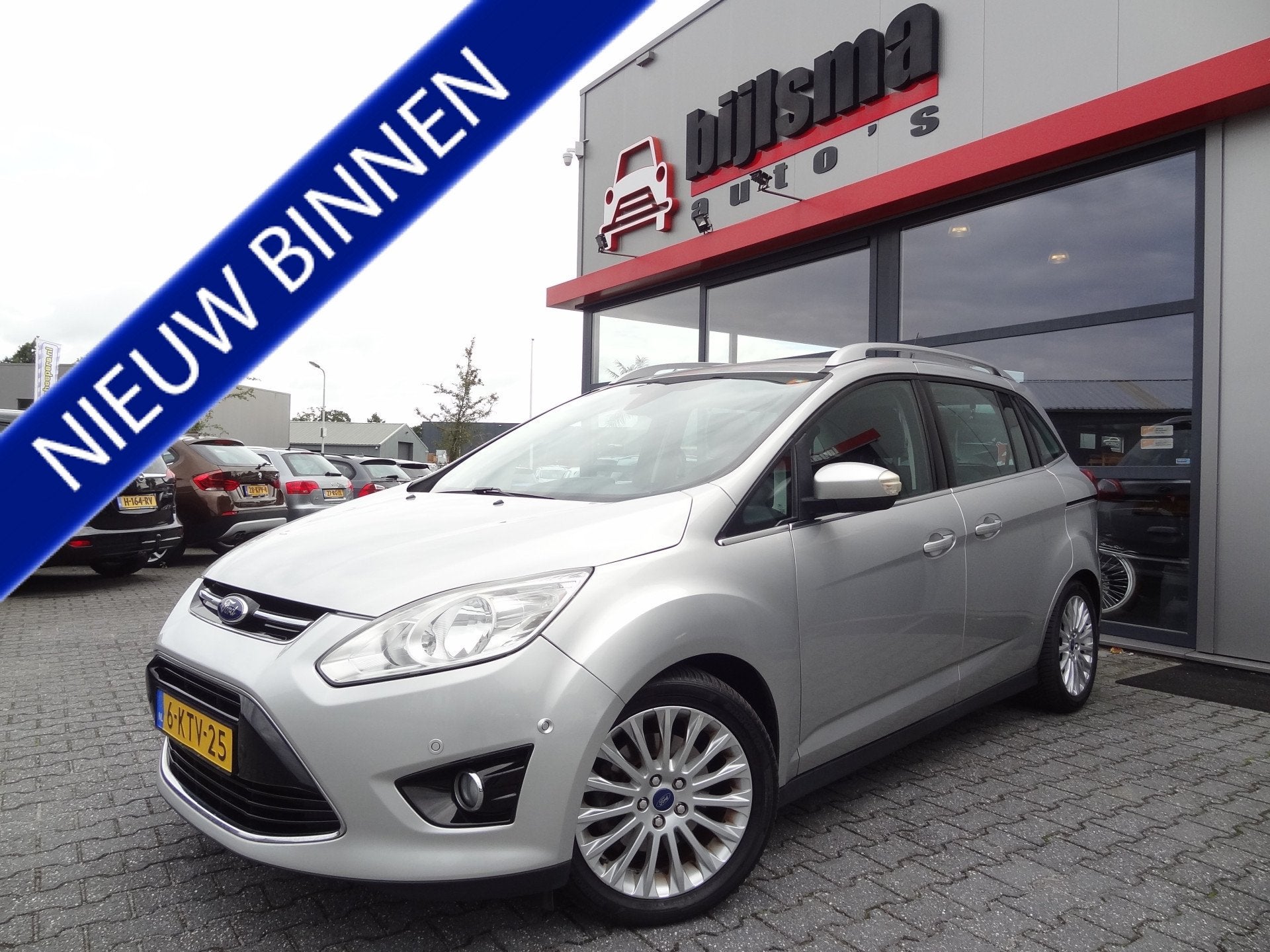 Ford Grand C-Max Titanium 7p. | CAMERA | KEYLES GO | NL-AUTO, Auto's, Voorwielaandrijving, Stof, Gebruikt, 7 stoelen
