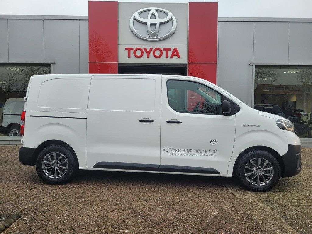 Toyota PROACE Electric Worker Extra Range Navigator BTW auto, Auto's, Bestelauto's, 136 pk, Leder en Stof, Wit, Origineel Nederlands