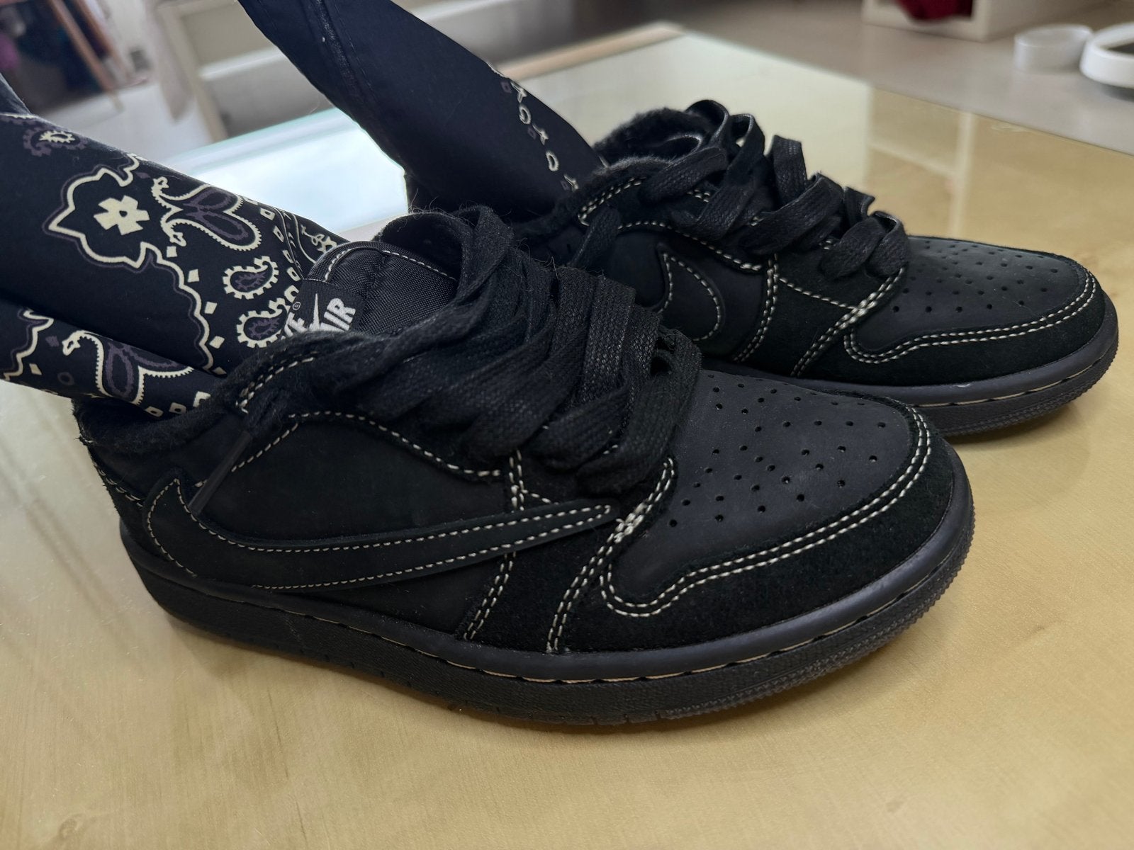 Nike Air Jordan 1 Low x Travis Scott Black Phantom, Ophalen of Verzenden, Zo goed als nieuw, Zwart, Sneakers of Gympen