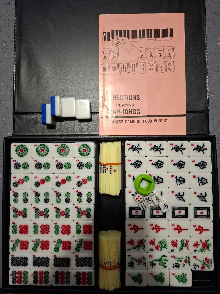 Mahjong - blauw wit - mist 1 steen, Ophalen of Verzenden, Gebruikt