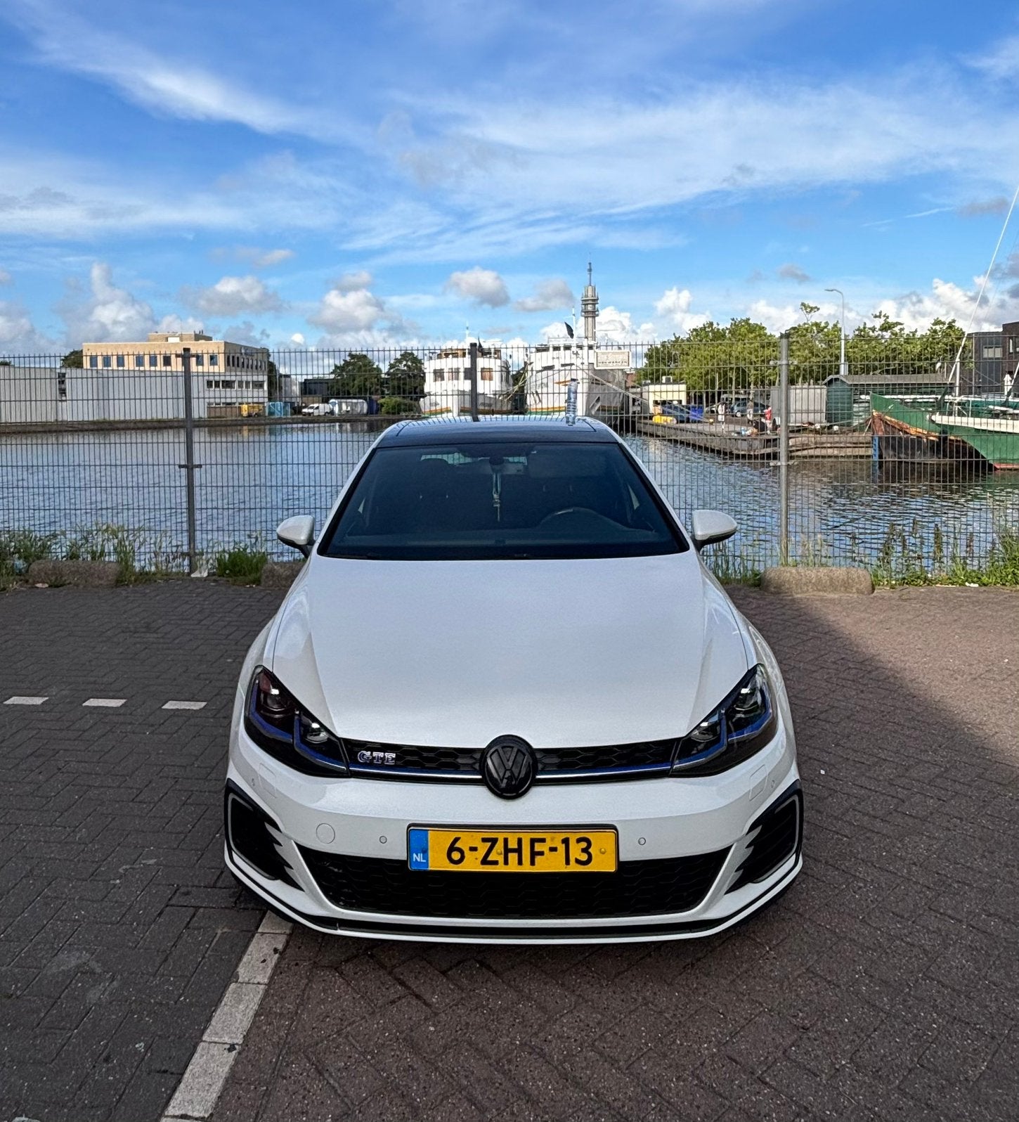 Volkswagen Golf GTE 7, wit (oryx white pearl), Auto's, Volkswagen, Golf, Hybride Elektrisch/Benzine, Plug-in hybride, A, Hatchback