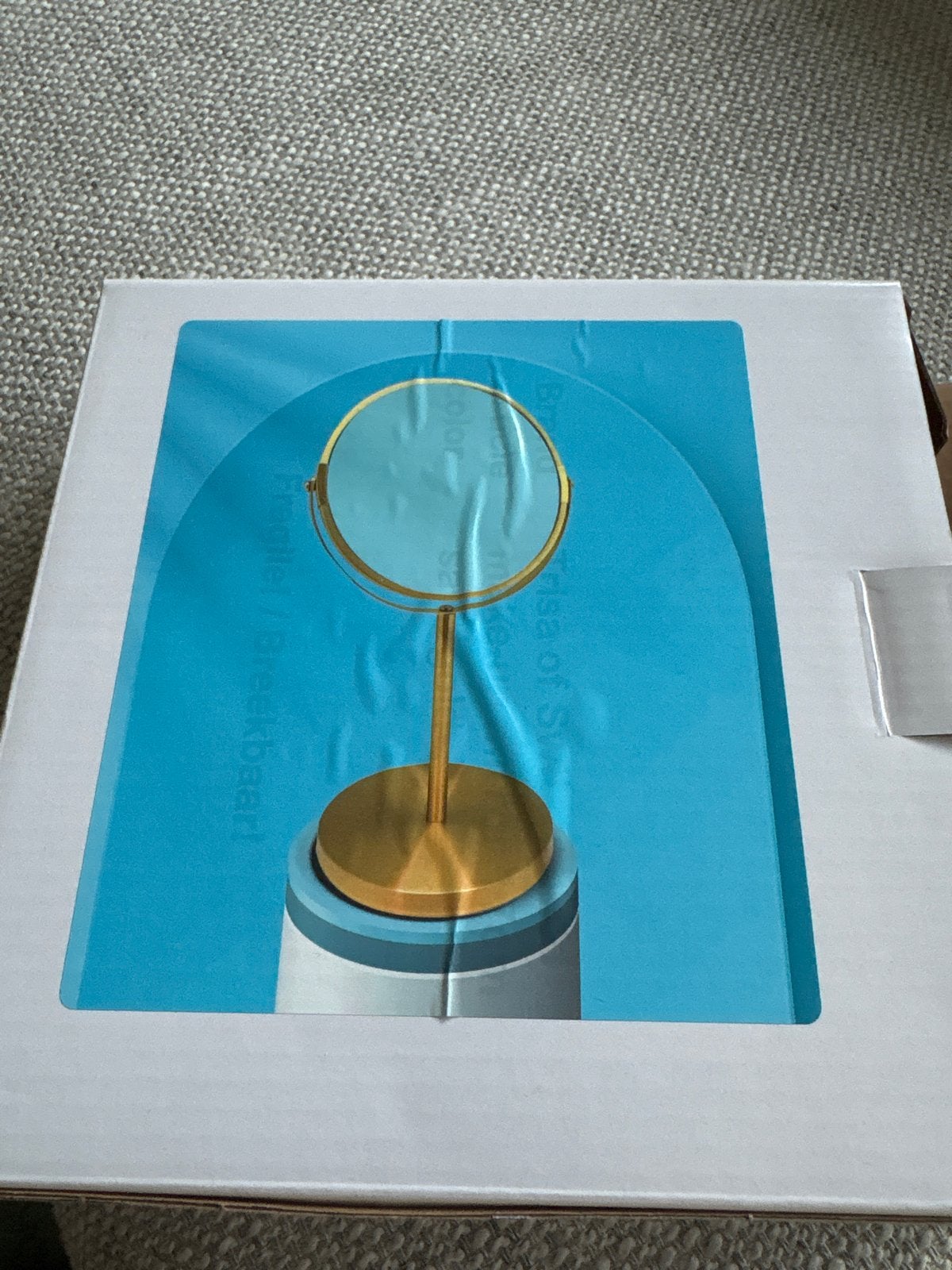Gouden make-up spiegel op standaard - Nieuw in doos, Minder dan 50 cm, Rond, Nieuw, Ophalen of Verzenden