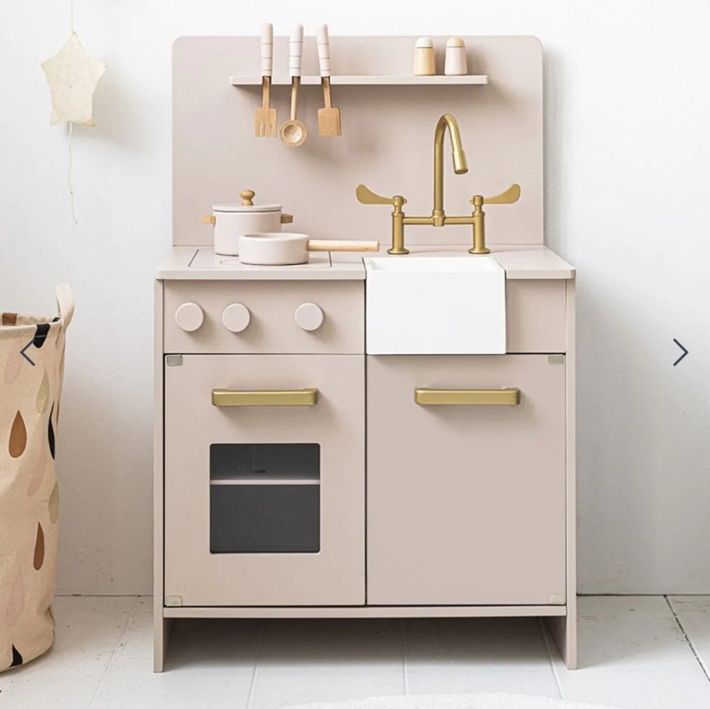 Houten Speelkeuken van Petite Amelie - roze/goud, Kinderen en Baby's, Ophalen, Gebruikt, Hout, Speelkeuken