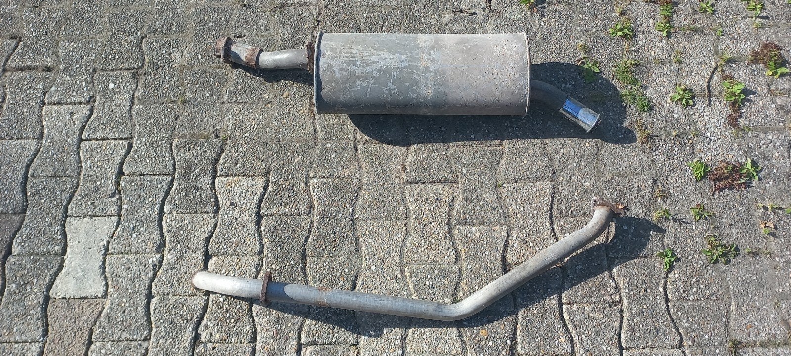 Bmw e30 320i einddemper en 1 tussen pijp, Auto-onderdelen, Ophalen, Nieuw, BMW