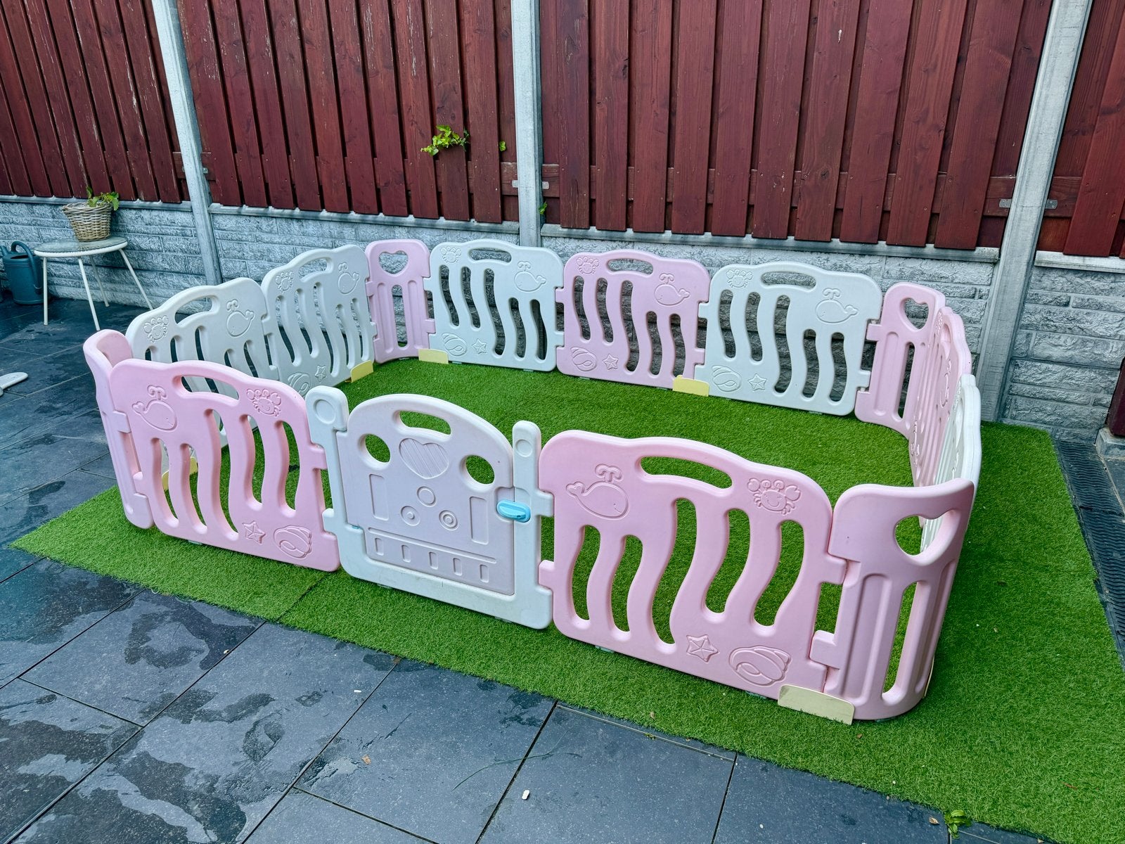 Playpen Grondbox 14 Panelen Roze/Wit Zo Goed Als Nieuw, Kinderen en Baby's, Boxen, Zo goed als nieuw, Rechthoekig, Ophalen