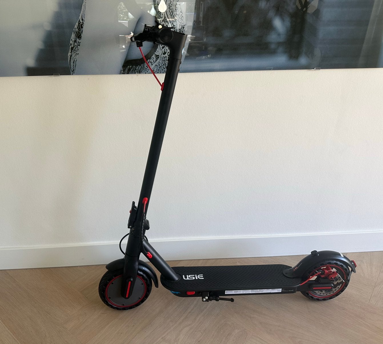 USIE Elektrische Step –350W–10,4Ah–App & GPS – Nieuw in doos, Ophalen of Verzenden, Nieuw, Elektrische step (E-scooter)