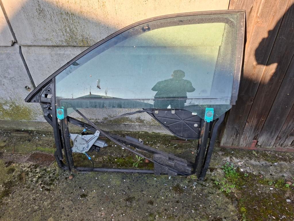 Audi A3 8L portier ruit met raam mechanisme, Auto-onderdelen, Ruiten en Toebehoren, Ophalen, Audi