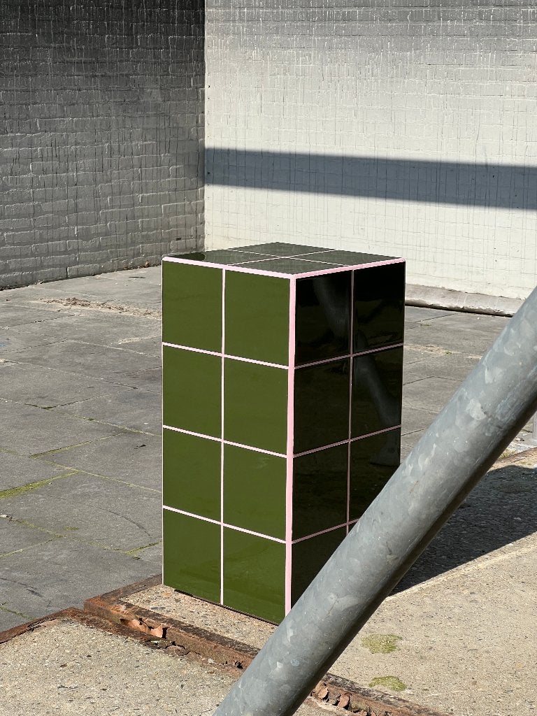 Zelf gemaakte kleurrijke bijzettafel, Ophalen, Overige materialen, Minder dan 55 cm, Nieuw