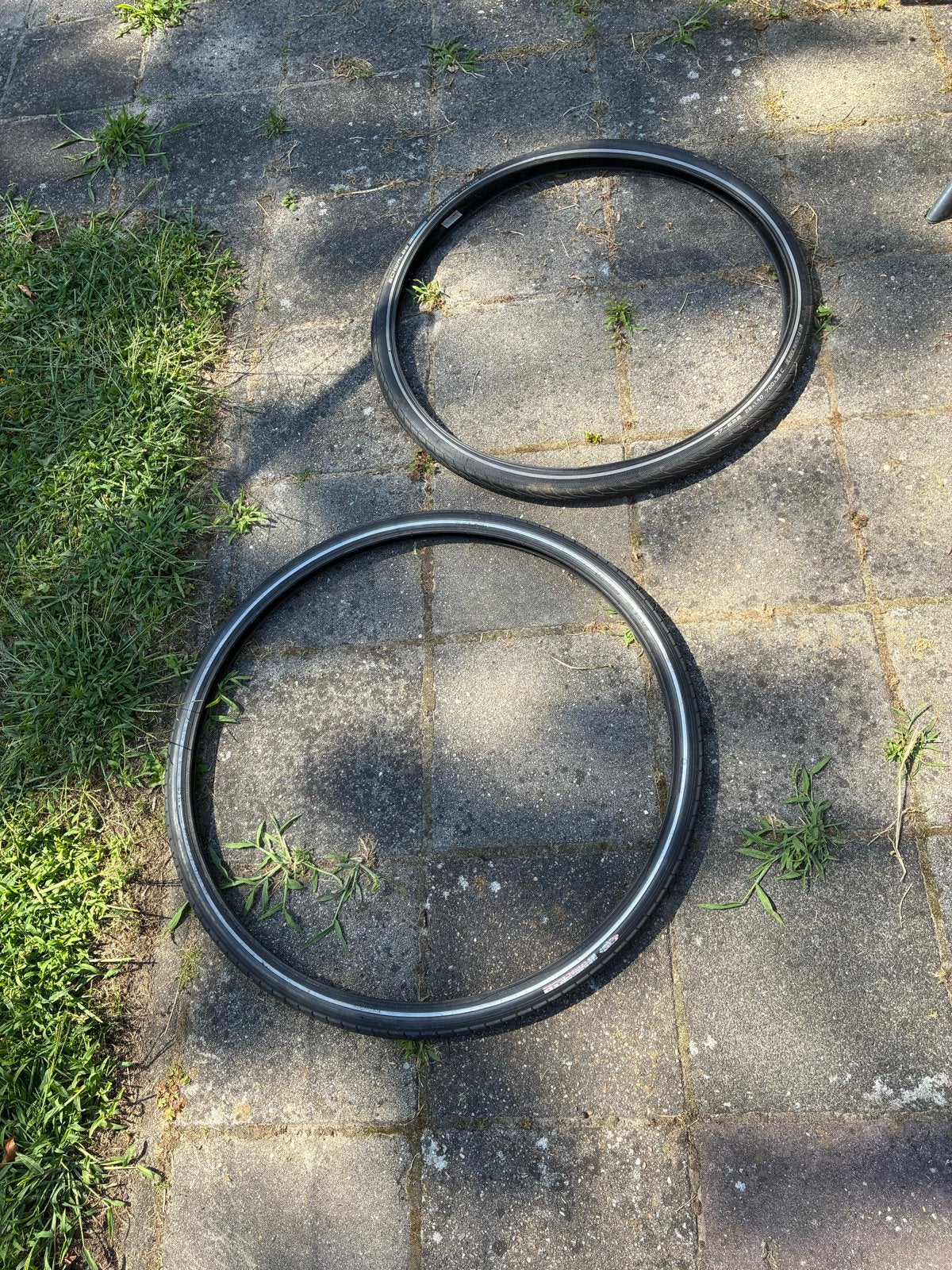 Buitenband fiets 2x 28 inch verschillend profiel, Band, Nieuw, Ophalen of Verzenden, Rubber