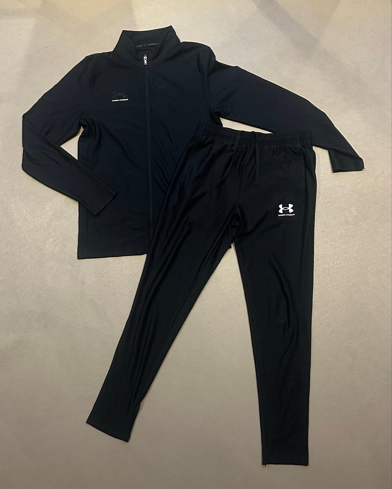 Under Armour Trainingspak Zwart - Maat S, Ophalen of Verzenden, Zo goed als nieuw