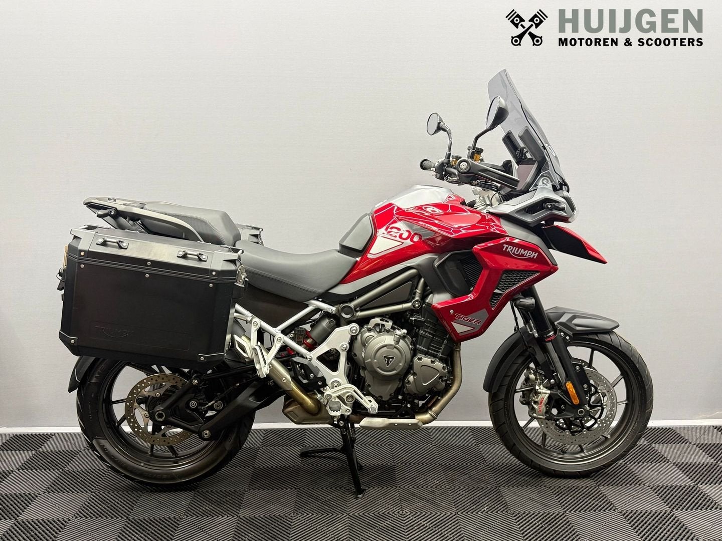 TRIUMPH TIGER 1200 GT PRO (bj 2024), Motoren, Motoren | Triumph, Bedrijf, Overig, meer dan 35 kW, 3 cilinders, Motorrijbewijs A