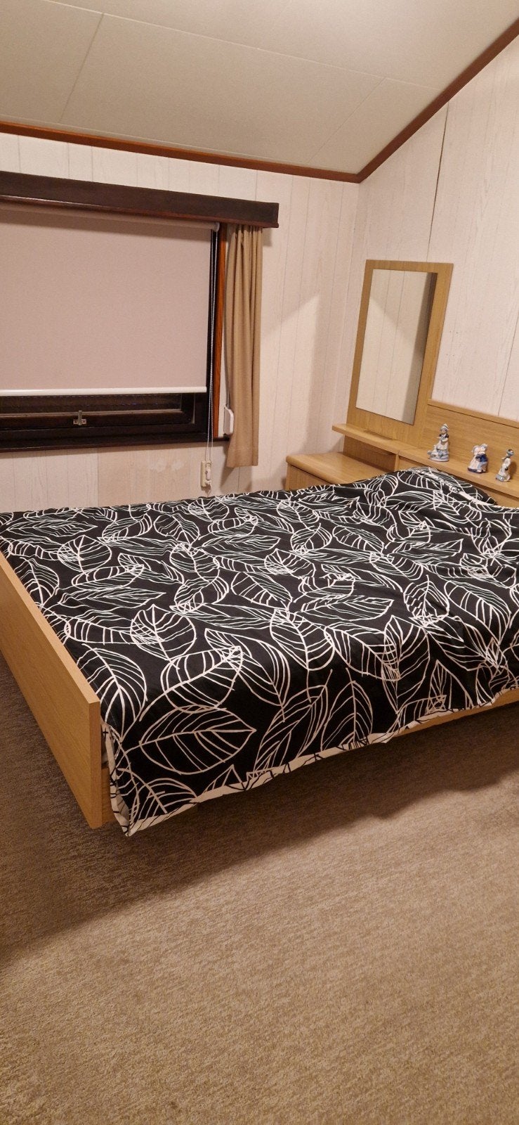 Tweepersoonsbed met nachtkastjes en spiegel, Ophalen, Bruin, Tweepersoons, 140 cm